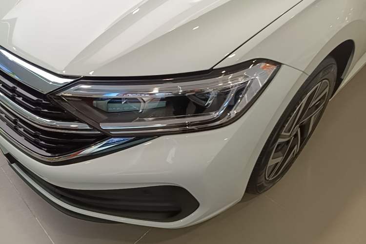 Used Volkswagen Sagitar 2026 Model 30 Million Units Selected 300TSI DSG Surpassing Edition Left Front Headlight