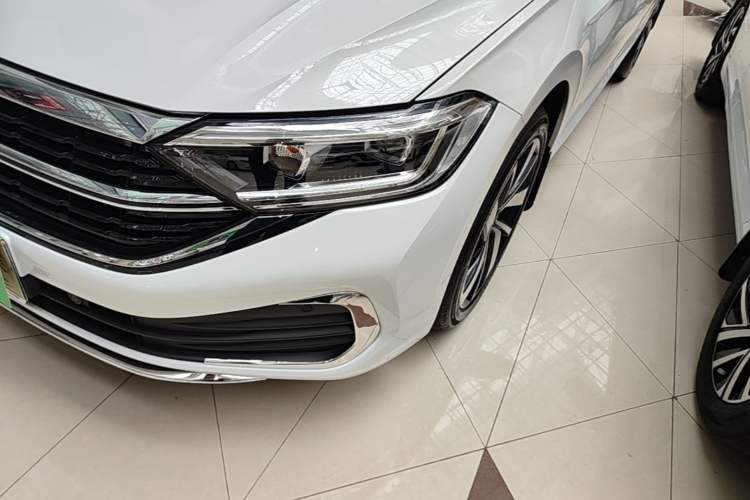 Used Volkswagen Sagitar 2026 Model 30 Million Units Selected 300TSI DSG Surpassing Edition Left Front Headlight