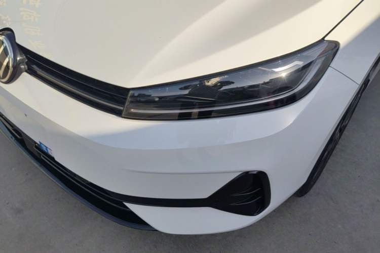 Used Volkswagen Sagitar 2026 S 300TSI Luxury Edition Left Front Headlight