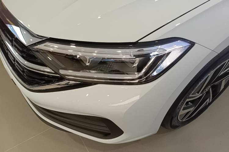 Used Volkswagen Sagitar 2026 Model 30 Million Units Selected 300TSI DSG Surpassing Edition Left Front Headlight