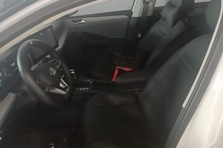 Used Volkswagen Sagitar 2026 Model 30 Million Units Selected 300TSI DSG Surpassing Edition Left Front Seat