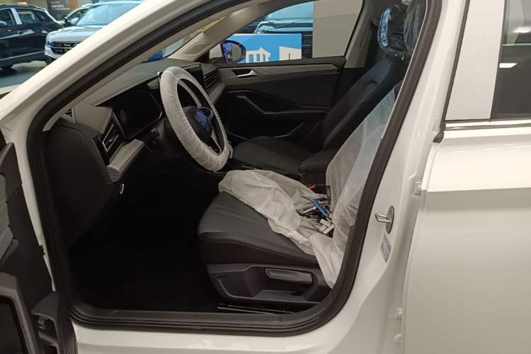 Used Volkswagen Sagitar 2026 Model 30 Million Units Selected 300TSI DSG Surpassing Edition Left Front Seat