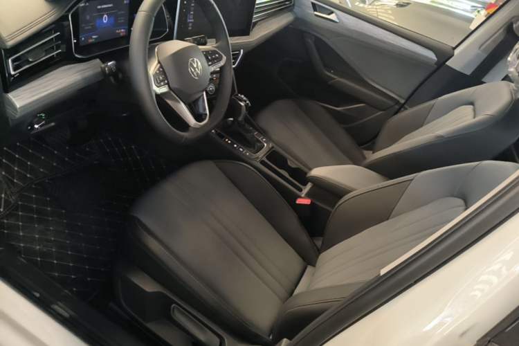 Used Volkswagen Sagitar 2026 Model 30 Million Units Selected 300TSI DSG Surpassing Edition Left Front Seat