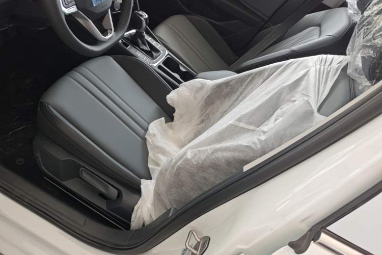 Used Volkswagen Sagitar 2026 Model 30 Million Units Selected 300TSI DSG Surpassing Edition Left Front Seat