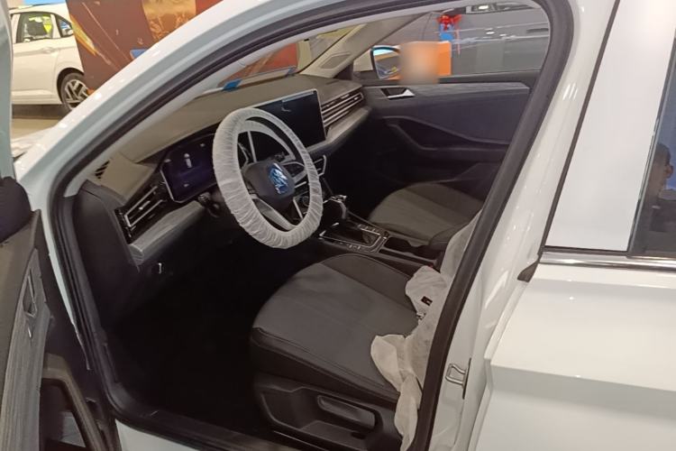 Used Volkswagen Sagitar 2026 Model 30 Million Units Selected 300TSI DSG Surpassing Edition Left Front Seat