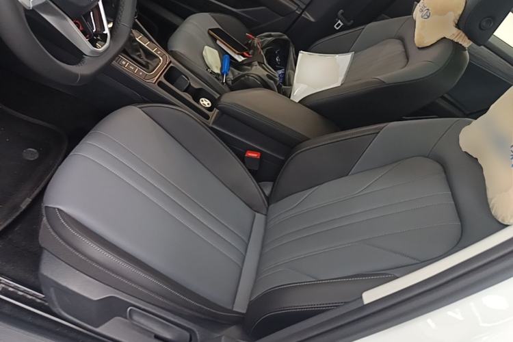 Used Volkswagen Sagitar 2026 Model 30 Million Units Selected 300TSI DSG Surpassing Edition Left Front Seat