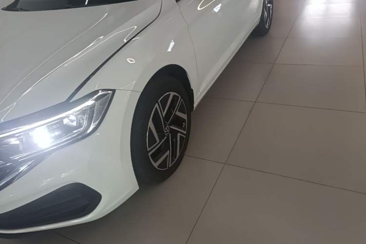 Used Volkswagen Sagitar 2026 Model 30 Million Units Selected 300TSI DSG Surpassing Edition Left Front Wheel Hub