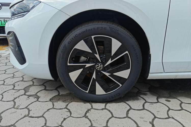 Used Volkswagen Sagitar 2026 Model L 300TSI DSG Elite Version Left Front Wheel Hub