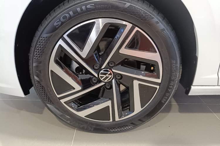 Used Volkswagen Sagitar 2026 Model 30 Million Units Selected 300TSI DSG Surpassing Edition Left Front Wheel Hub