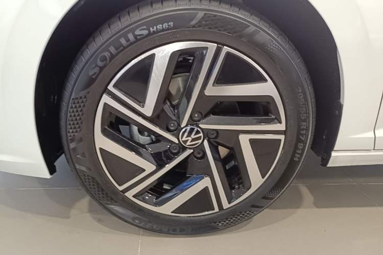 Used Volkswagen Sagitar 2026 Model 30 Million Units Selected 300TSI DSG Surpassing Edition Left Front Wheel Hub