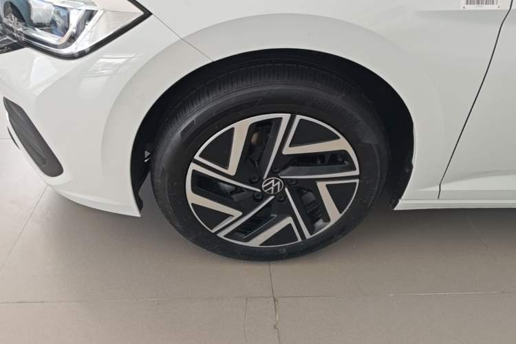 Used Volkswagen Sagitar 2026 Model 30 Million Units Selected 300TSI DSG Surpassing Edition Left Front Wheel Hub