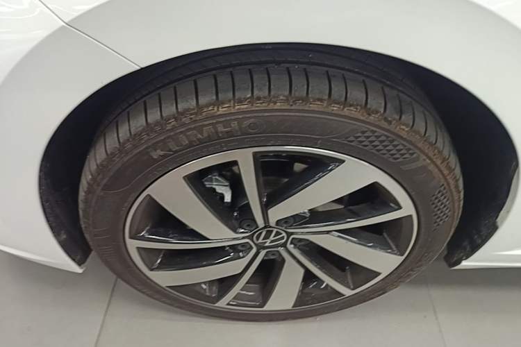 Used Volkswagen Sagitar 2026 Model 30 Million Units Selected 300TSI DSG Surpassing Edition Left Front Wheel Hub