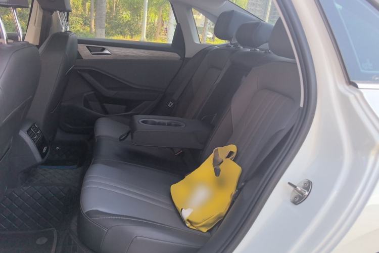 Used Volkswagen Sagitar 2026 Model 30 Million Units Selected 300TSI DSG Surpassing Edition Left Rear Seat