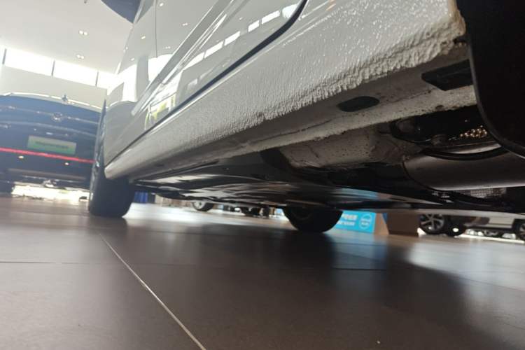 Used Volkswagen Sagitar 2026 Model 30 Million Units Selected 300TSI DSG Surpassing Edition Left Side Sill