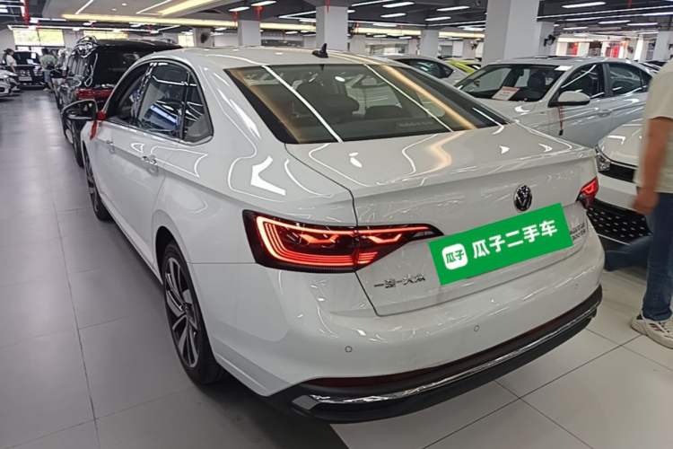 Used Volkswagen Sagitar 2026 Model 30 Million Units Selected 300TSI DSG Surpassing Edition Rear Left 45 Deg