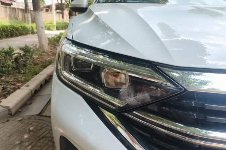 Used Volkswagen Sagitar 2026 Model, Facelifted 30 Million Units Selected Model, 300TSI DSG Beyond Edition Right Front Headlight