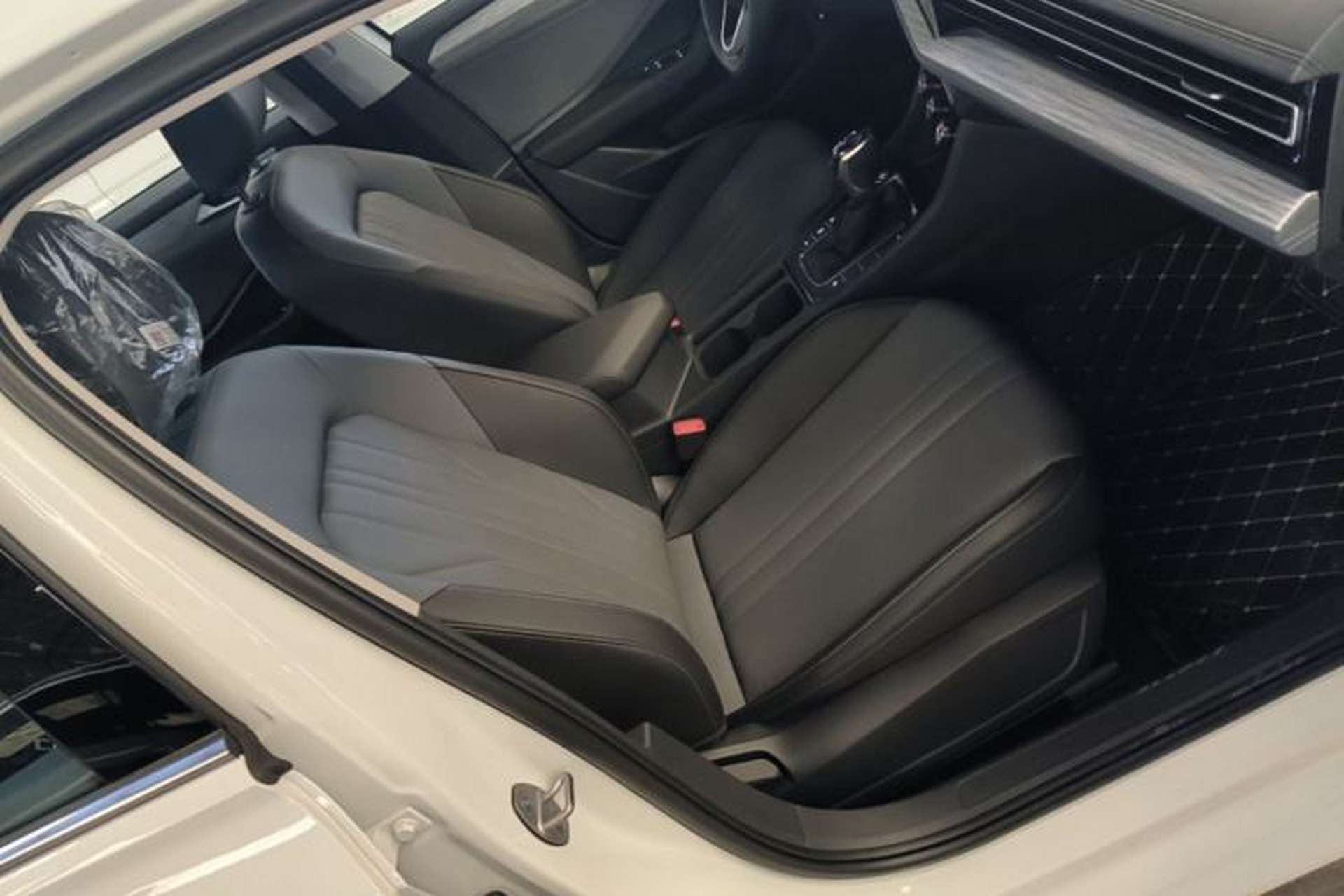 Used Volkswagen Sagitar 2026 Model 30 Million Units Selected 300TSI DSG Surpassing Edition Right Front Seat