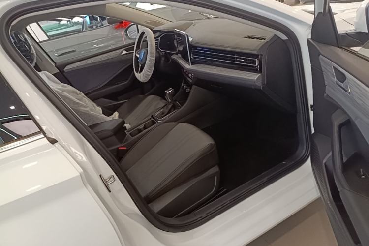 Used Volkswagen Sagitar 2026 Model 30 Million Units Selected 300TSI DSG Surpassing Edition Right Front Seat