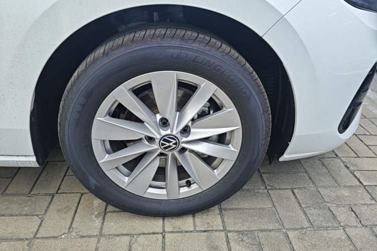 Used Volkswagen Sagitar 2026 Model S 1.5L Elite Edition Right Front Wheel Hub