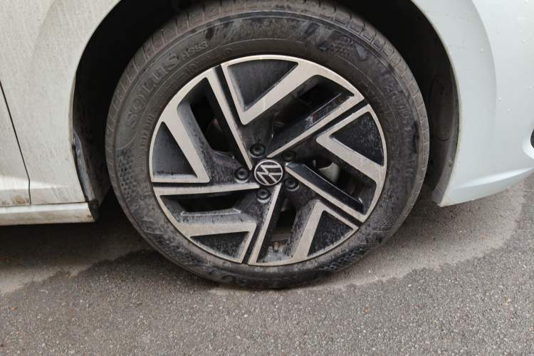 Used Volkswagen Sagitar 2026 Model 30 Million Units Selected 300TSI DSG Surpassing Edition Right Front Wheel Hub