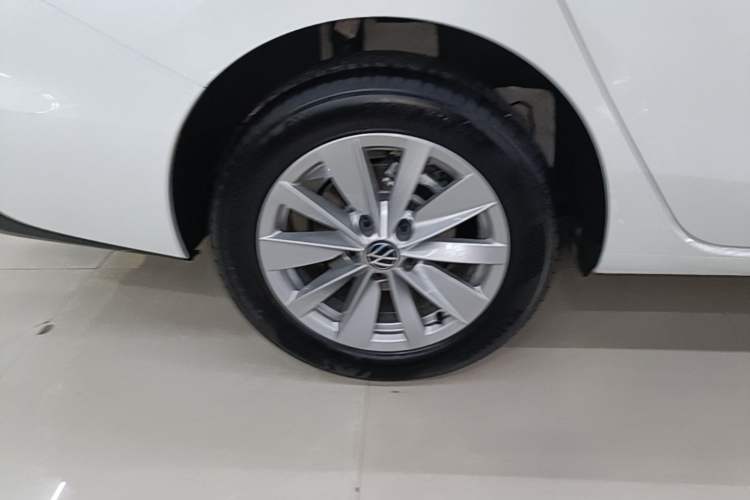 Used Volkswagen Sagitar 2026 Model S 1.5L Elite Edition Right Rear Wheel Hub