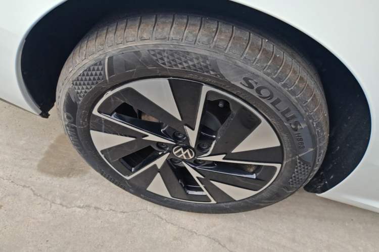 Used Volkswagen Sagitar 2026 Model L 300TSI DSG Elite Version Right Rear Wheel Hub