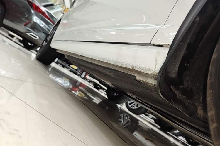 Used Volkswagen Sagitar 2026 Model 30 Million Units Selected 300TSI DSG Surpassing Edition Right Side Sill