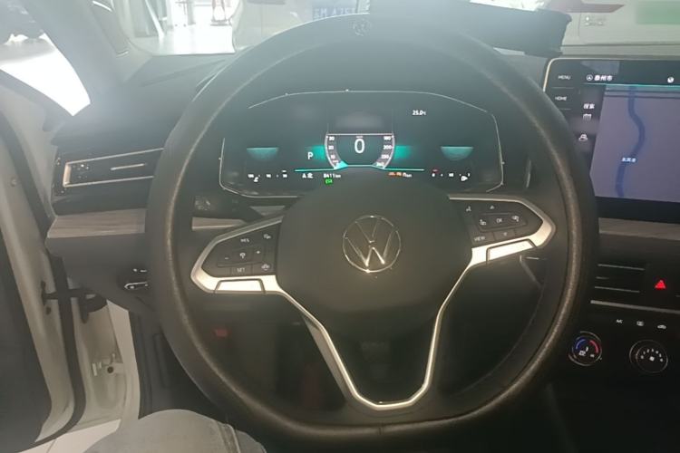 Used Volkswagen Sagitar 2026 Model 30 Million Units Selected 300TSI DSG Surpassing Edition Steering Wheel