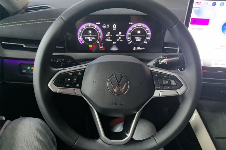 Used Volkswagen Sagitar 2026 Model L 300TSI DSG Elite Version Steering Wheel