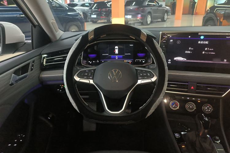 Used Volkswagen Sagitar 2026 Model 30 Million Units Selected 300TSI DSG Surpassing Edition Steering Wheel