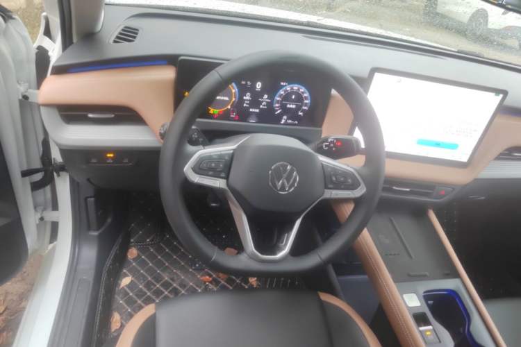 Used Volkswagen Sagitar 2026 S 300TSI Luxury Edition Steering Wheel