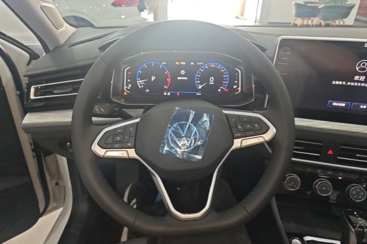 Used Volkswagen Sagitar 2026 Model 30 Million Units Selected 300TSI DSG Surpassing Edition Steering Wheel