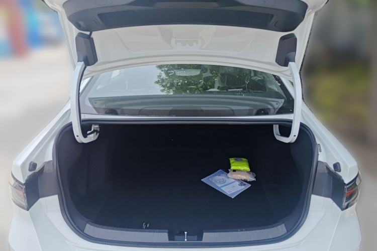 Used Volkswagen Sagitar 2026 Model L 300TSI DSG Luxury Version Trunk