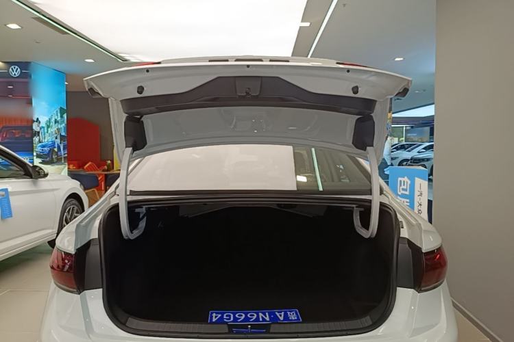 Used Volkswagen Sagitar 2026 Model 30 Million Units Selected 300TSI DSG Surpassing Edition Trunk