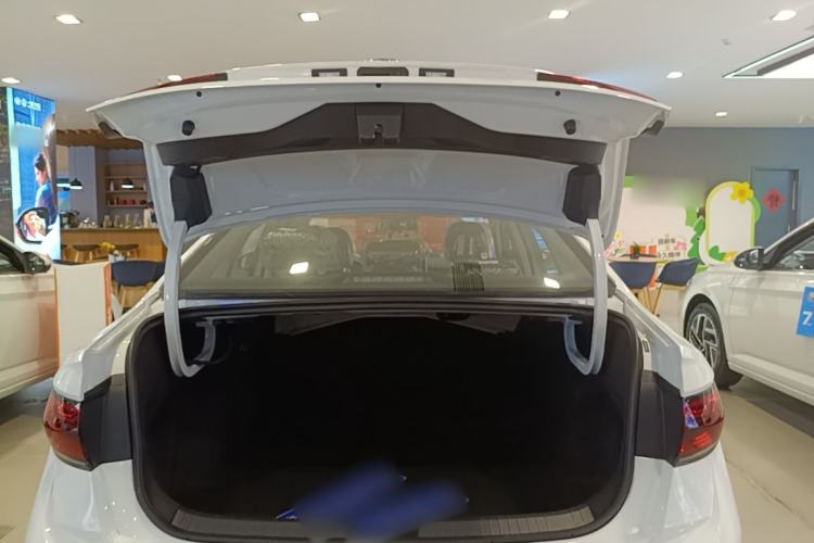 Used Volkswagen Sagitar 2026 Model 30 Million Units Selected 300TSI DSG Surpassing Edition Trunk