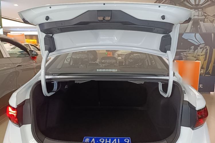 Used Volkswagen Sagitar 2026 Model 30 Million Units Selected 300TSI DSG Surpassing Edition Trunk