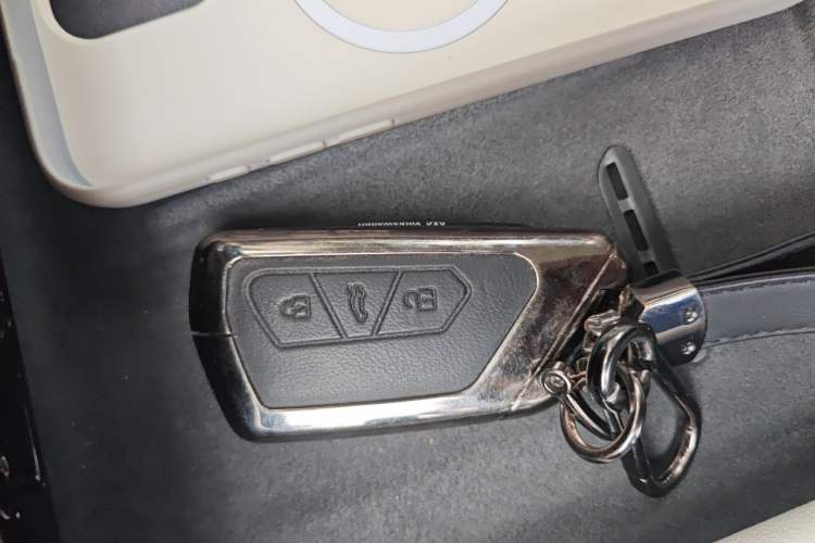 Used Volkswagen Sagitar 2026 Model L 300TSI DSG Luxury Version Vehicle Key
