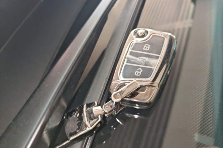 Used Volkswagen Sagitar 2026 Model 30 Million Units Selected 300TSI DSG Surpassing Edition Vehicle Key