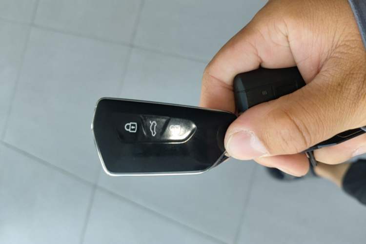 Used Volkswagen Sagitar 2026 S 300TSI Luxury Edition Vehicle Key