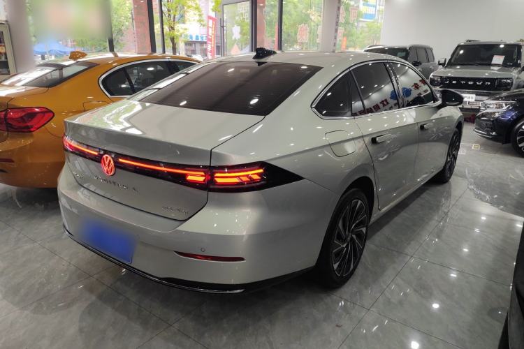 Used Volkswagen Sagitar 2026 Model L 300TSI DSG Luxury Version Exterior 6