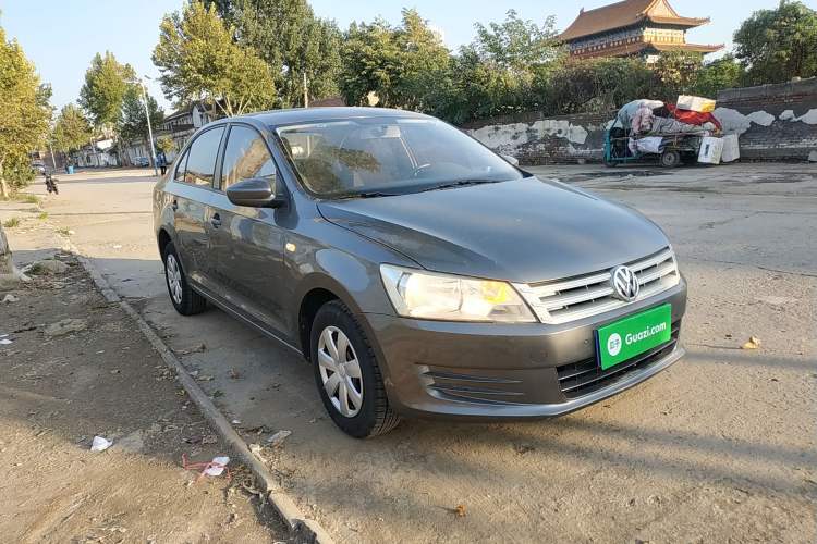 Used Volkswagen Santana 2013 1.6L Manual Fashion Edition Exterior 2