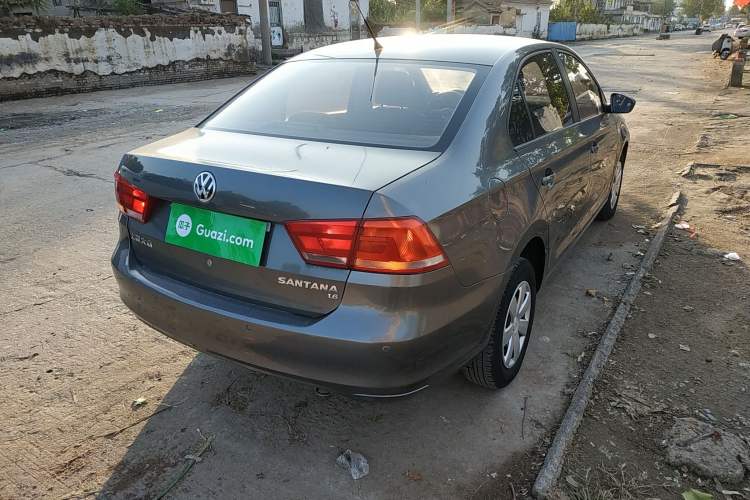 Used Volkswagen Santana 2013 1.6L Manual Fashion Edition Exterior 5