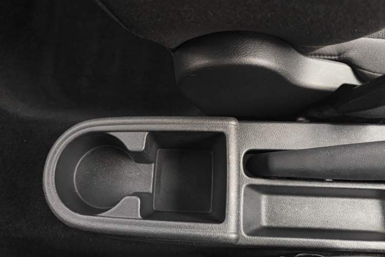 Used Volkswagen Santana 2013 1.6L Automatic Fashion Edition Interior 7