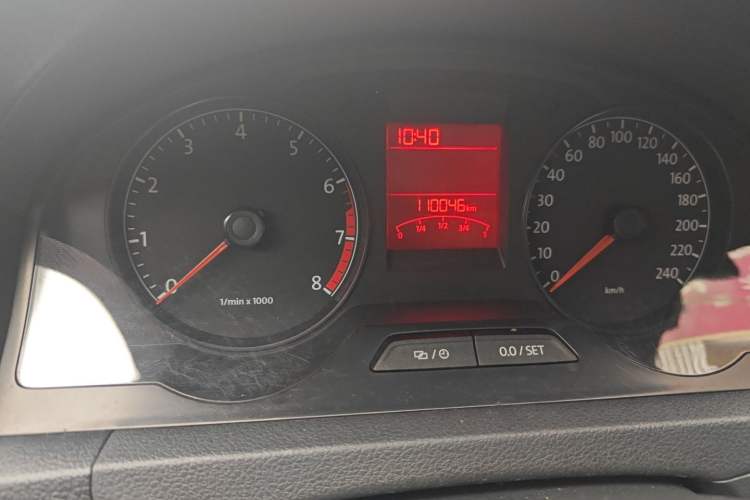 Used Volkswagen Santana 2013 1.6L Automatic Fashion Edition Odometer Close Up