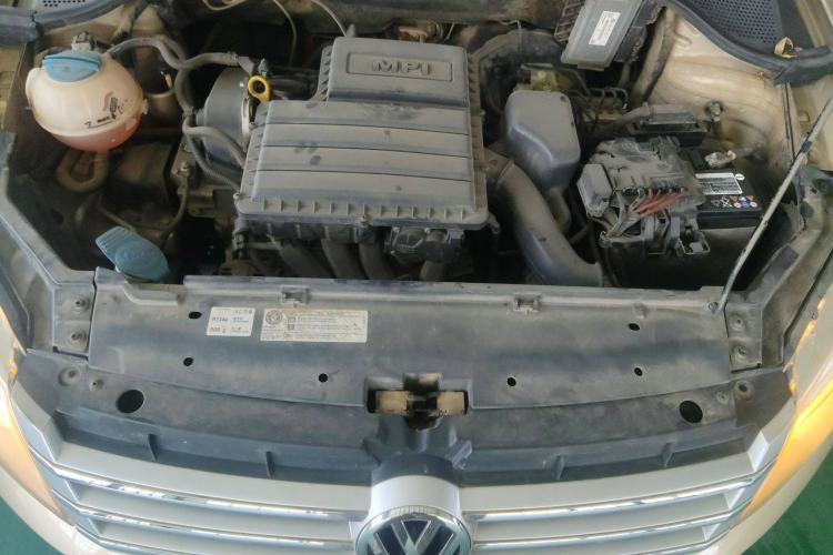 Used Volkswagen Santana 2013 1.6L Automatic Comfort Edition Engine Bay