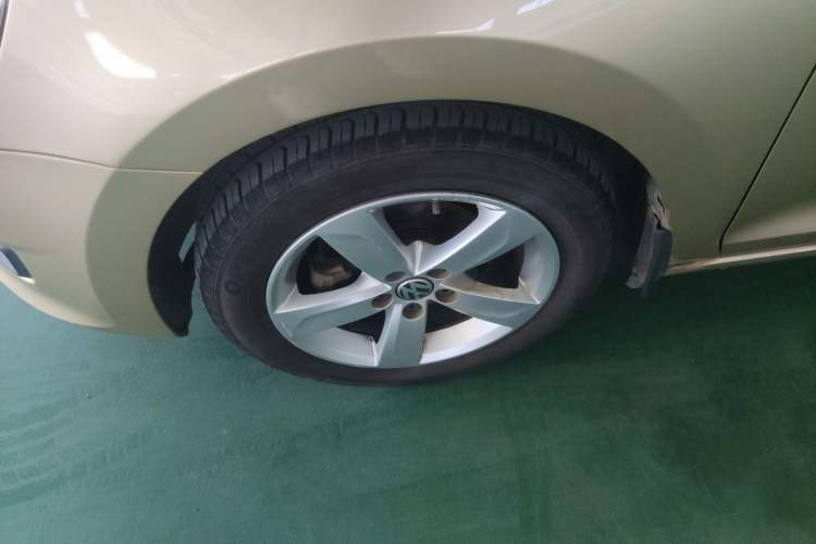 Used Volkswagen Santana 2013 1.6L Automatic Comfort Edition Exterior 7
