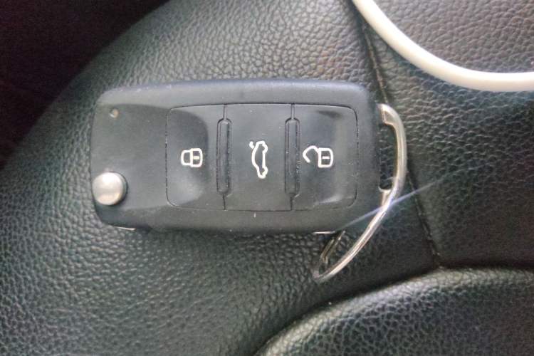 Used Volkswagen Santana 2013 1.6L Automatic Comfort Edition Interior 1