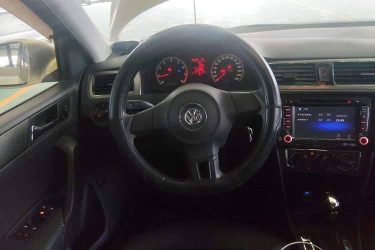Used Volkswagen Santana 2013 1.6L Automatic Comfort Edition Steering Wheel