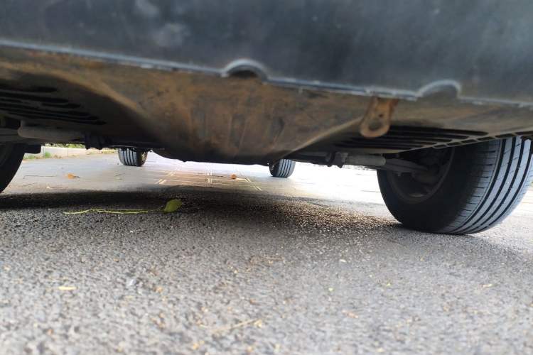 Used Volkswagen Santana  Chassis Front