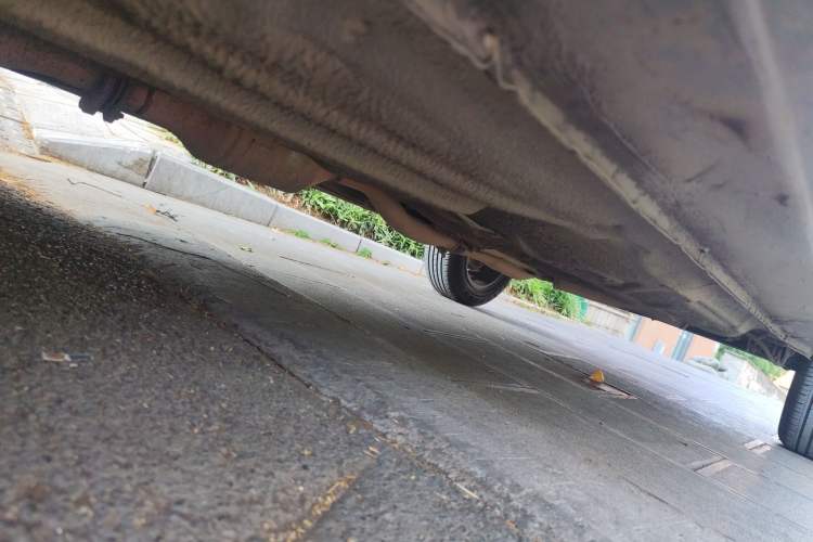 Used Volkswagen Santana  Chassis Front Left